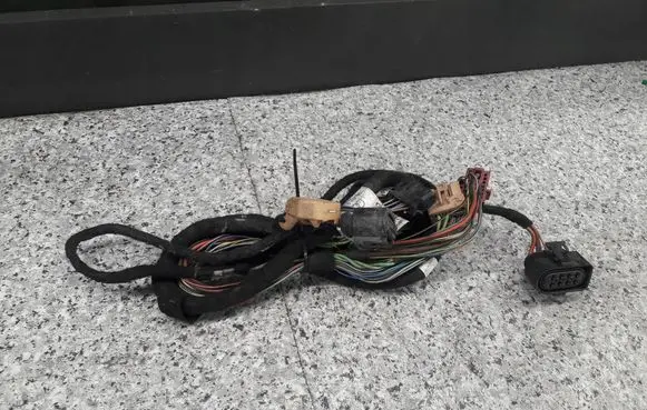 Audi A6 Allroad C5 Front door wiring loom 4b0971029k