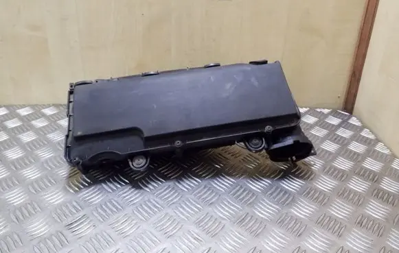 Ford Fusion Air filter box 9650673080 9647737680