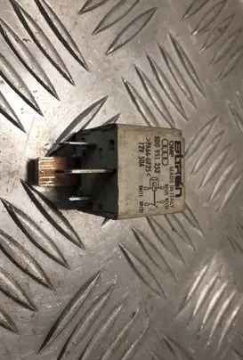 Audi A4 S4 B5 8D Other relay 8D0951253