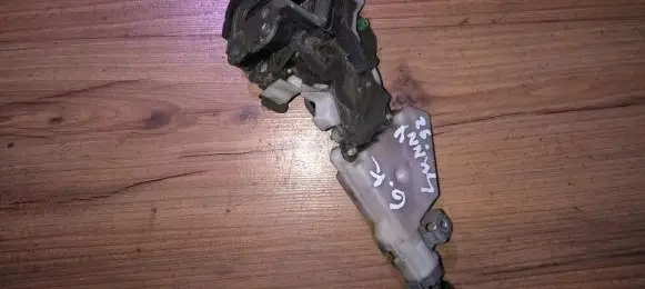 Nissan Sunny Rear door lock 8255379910 89-a716