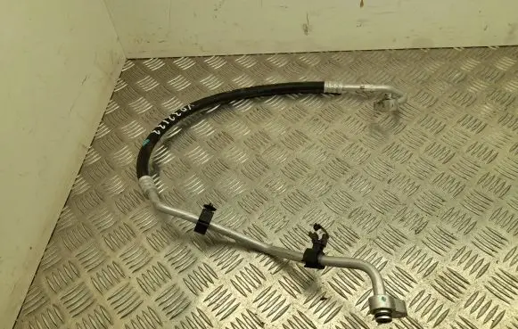 MG ZS Air conditioning (A/C) pipe/hose 11031624