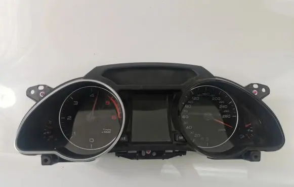 Audi A5 8T 8F Speedometer (instrument cluster) 8T0920931D