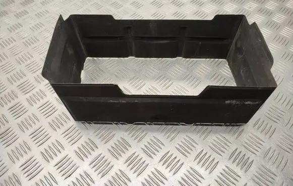 Hyundai Santa Fe Battery tray heat shield 37112C5902