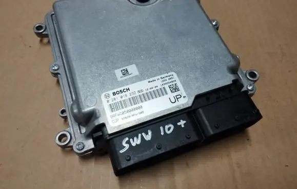 Honda CR-V Engine control unit/module 0281019232 37820RFWG05
