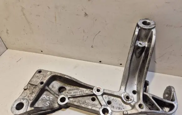 Skoda Octavia Mk2 (1Z) Front lower control arm/wishbone 1K0199295F