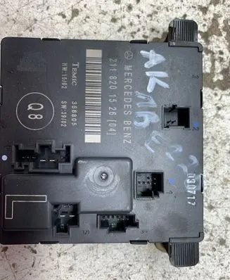 Mercedes-Benz E W211 Door control unit/module 2118201526 356805