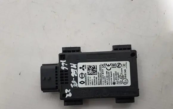 Renault Megane E-Tech Distronic sensor radar 284N08003R