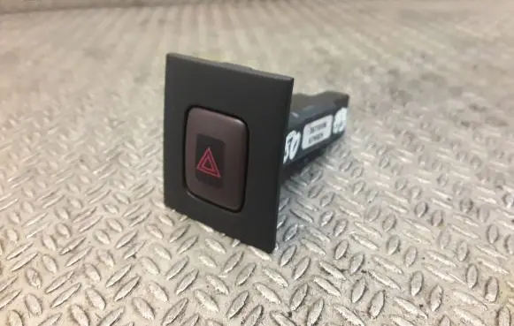 Volvo S80 Hazard light switch 30710106