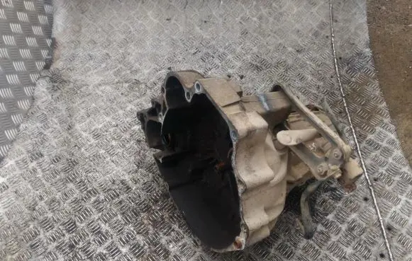 Nissan Almera Manual 5 speed gearbox 57j
