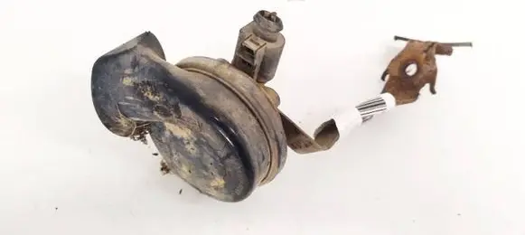 Volkswagen PASSAT B6 Horn signal E1000209