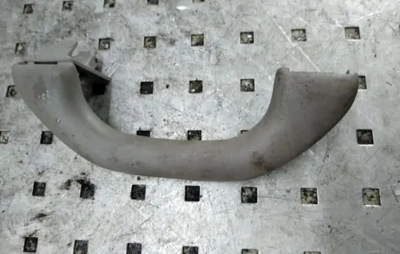 Volkswagen PASSAT B6 Front interior roof grab handle 1K0857607H