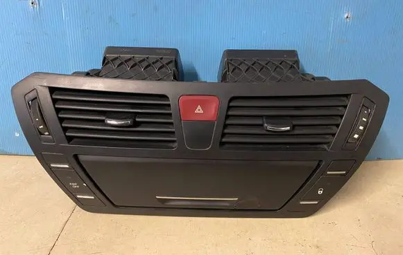Citroen C4 I Picasso Dash center air vent grill 9683265580 9683265680 9683265780