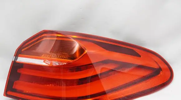 BMW X4 F26 Rear/tail lights 7331280