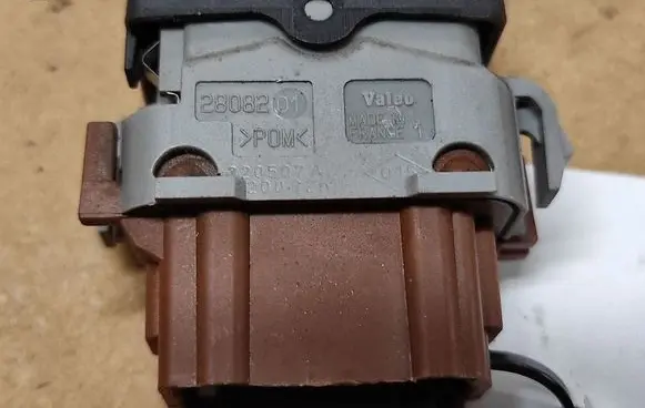 Renault Laguna II Electric window control switch 2808201 220507A