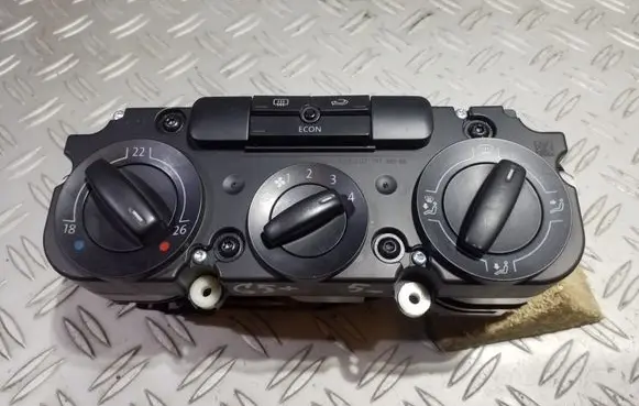 Volkswagen Golf V Climate control unit 1CF74730900 53701