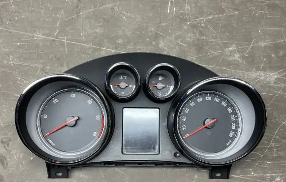 Opel Insignia A Speedometer (instrument cluster) 22783072