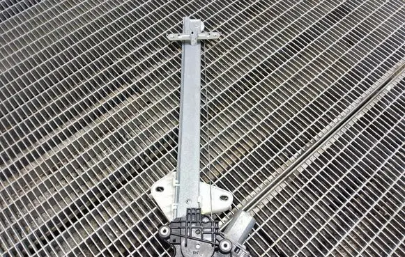 Honda Odyssey Sliding door window regulator with motor GD558R0-SD016714
