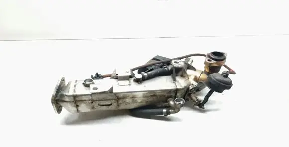 BMW 3 E90 E91 EGR valve cooler 7810751