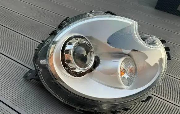 Mini One - Cooper Clubman R55 Headlight/headlamp HBPO10006100