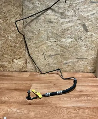 Volvo V70 Power steering hose/pipe/line 30645992