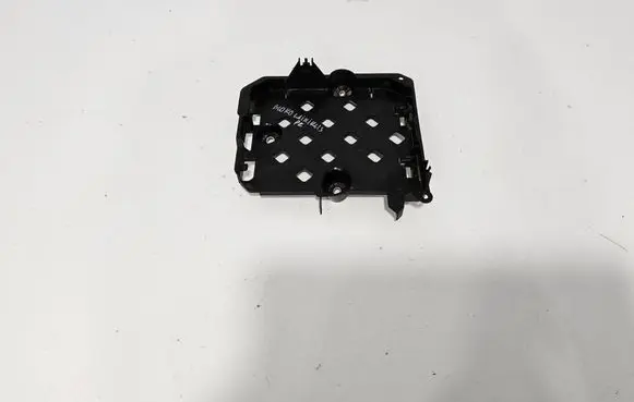 Porsche Cayenne (9Y0 9Y3) Engine control unit holder 4M0907650C 4M0907650 PAB90765000