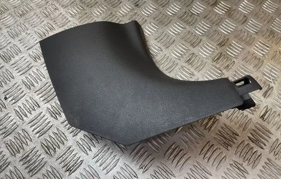 Hyundai i30 (C) pillar trim 85824G4000 85826G4000