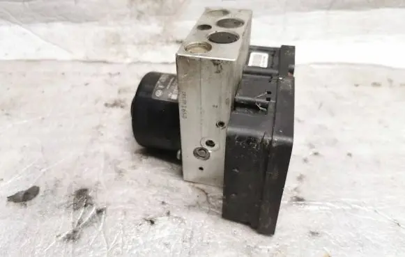 Volkswagen Touareg I ABS Pump 7L0907379B 5WK84005 10092503163