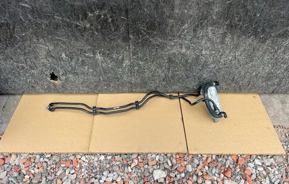 BMW 2 F22 F23 Transmission/gearbox oil cooler 7600553