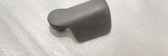Engine bonnet (hood) release handle