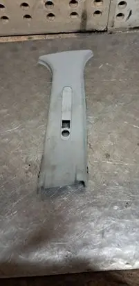 Mercedes-Benz B W245 (B) pillar trim (top) 