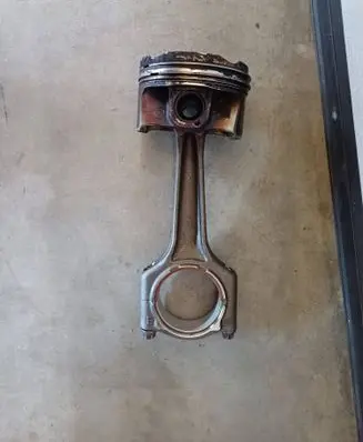 BMW 3 F30 F35 F31 Piston 82177