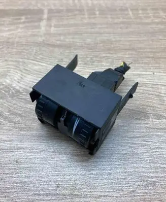 Volkswagen Touran I Headlight level height control switch 1T0941333B