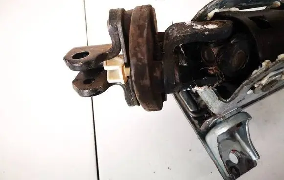 Volvo S60 Steering column universal joint 