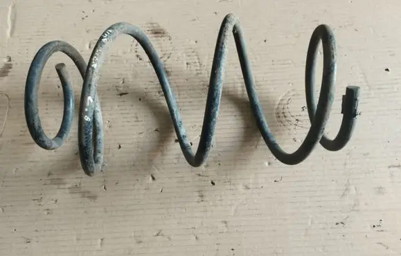 Chrysler Voyager Front coil spring