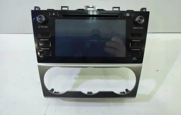 Subaru XV Radio/CD/DVD/GPS head unit 86271FJ471