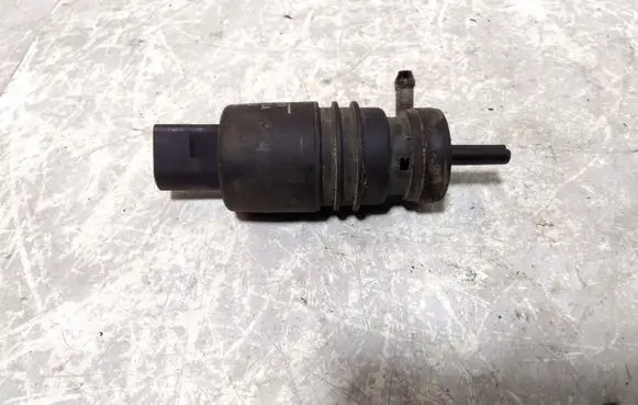 Audi A6 S6 C5 4B Windscreen/windshield washer pump