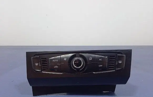 Audi A4 S4 B8 8K Climate control unit 8T1820043AM