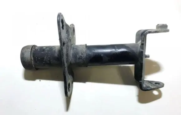 Front bumper mounting bracket