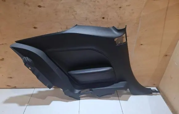Dodge Challenger Coupe rear side trim panel 1ZA07DX9AD I10B81650084