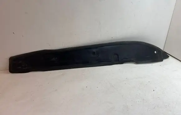 Maserati Levante Fender end trim 670032468