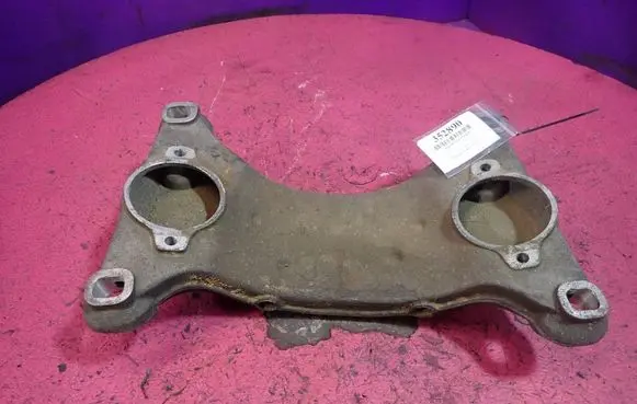 Audi A8 S8 D3 4E Gearbox mounting bracket 4E0399231N