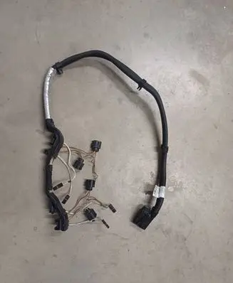 BMW 5 F10 F11 Fuel injector wires 7599696