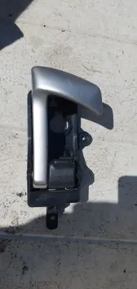 Hyundai Santa Fe Front door interior handle