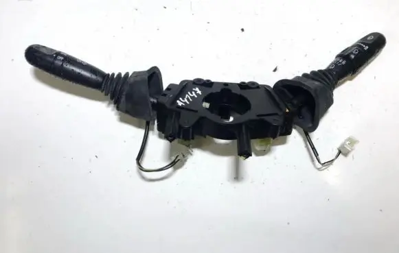 Chevrolet Tacuma Wiper turn signal indicator stalk/switch