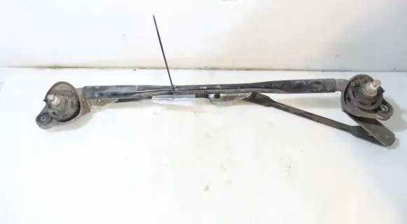 Front wiper linkage