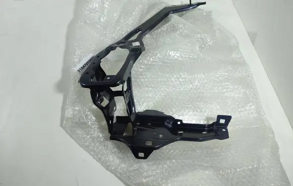 BMW 1 F40 Headlight/headlamp mounting bracket 51647459881 7459881