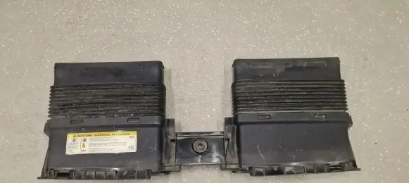 Audi Q7 4M Air intake duct part 4M0807081 4M0129510D