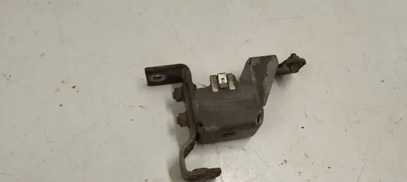Other engine bay part