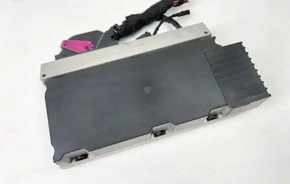 Audi A8 S8 D3 4E Sound amplifier 4E0035223G 4E0910223Q