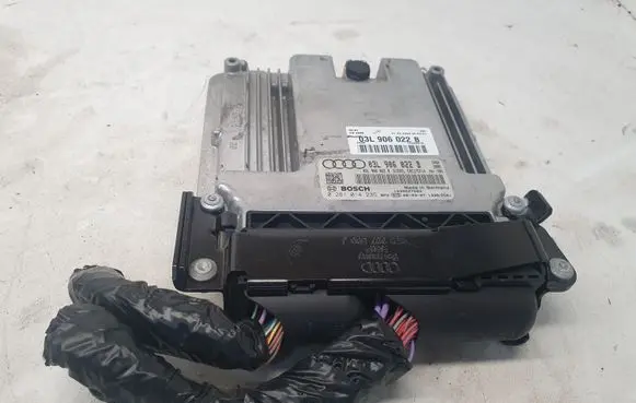 Audi A4 S4 B8 8K Engine control unit/module 03L906022B